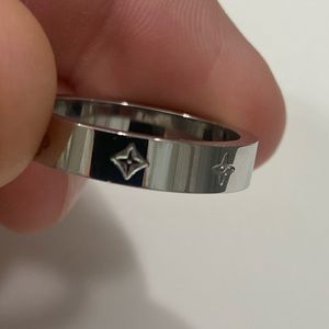 Louis Vuitton Ring
